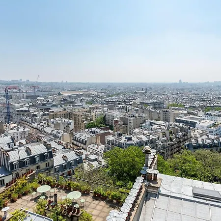 Daire In Front Of The Sacre Coeur - 2 Bedrooms With Elevator Paris