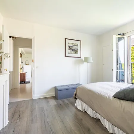In Front Of The Sacre Coeur - 2 Bedrooms With Elevator Daire *