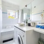 In Front Of The Sacre Coeur - 2 Bedrooms With Elevator 아파트 파리