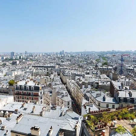 In Front Of The Sacre Cœur - 2 Bedrooms With Elevator Appartement Paris