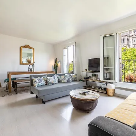 In Front Of The Sacre Coeur - 2 Bedrooms With Elevator דירה *