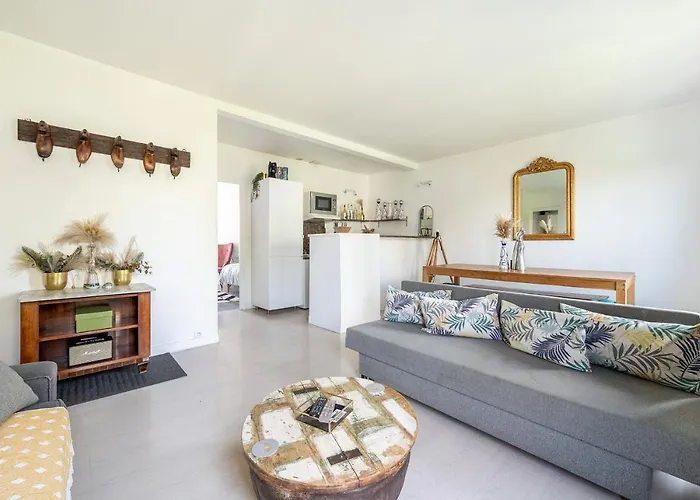 In Front Of The Sacre Cœur - 2 Bedrooms With Elevator Appartement *